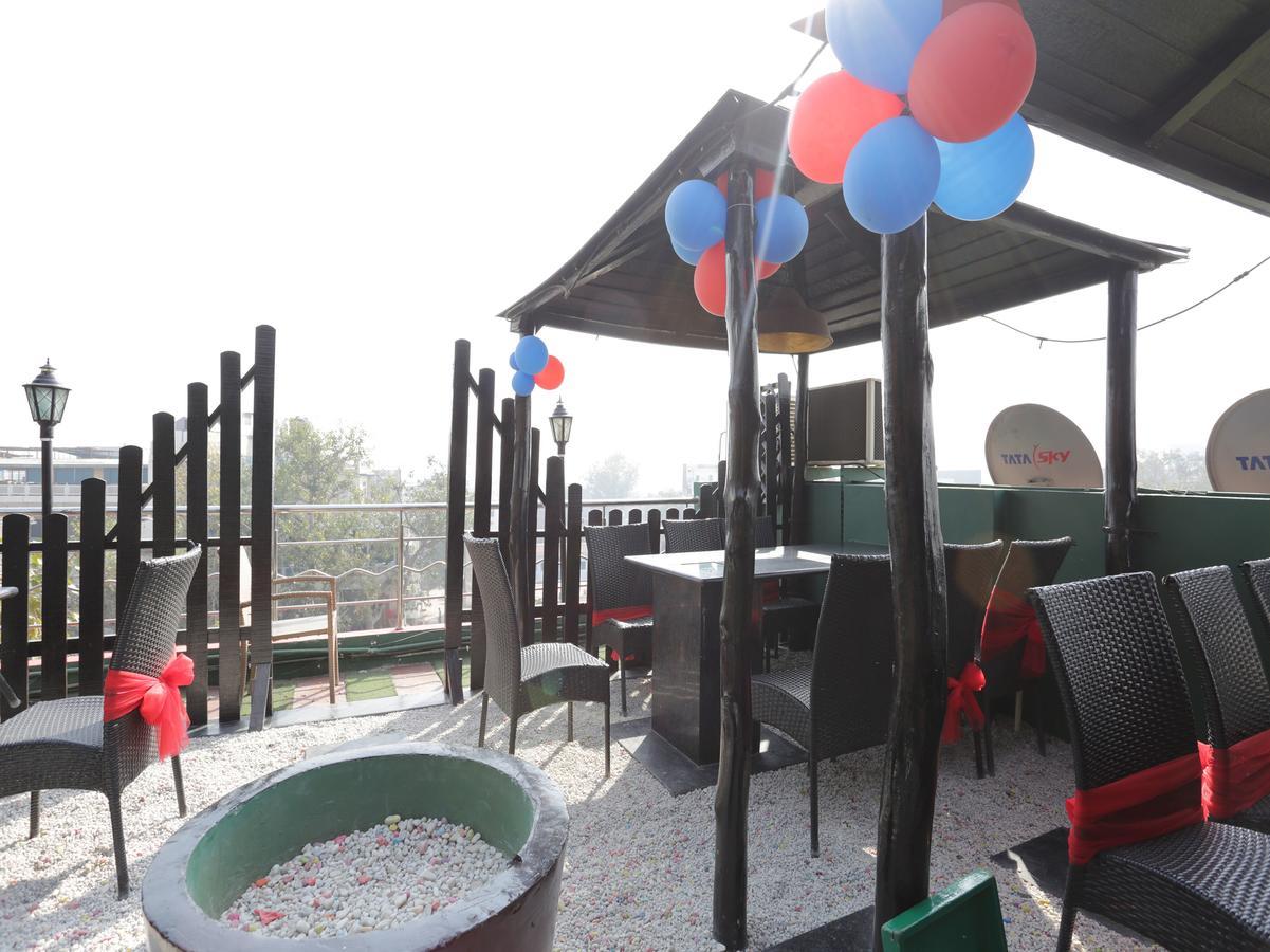 Oyo 12221 Hotel M House 아그라 외부 사진